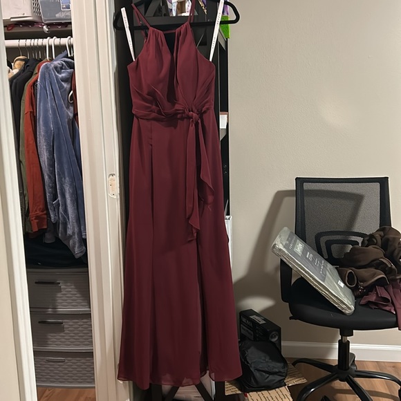 Maroon bridesmaid dress - Picture 3 of 3